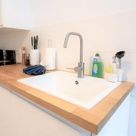 Luxus-apartment Im Herzen Von - Kostenloser Parkplatz In Videouberwachter Tiefgarage *